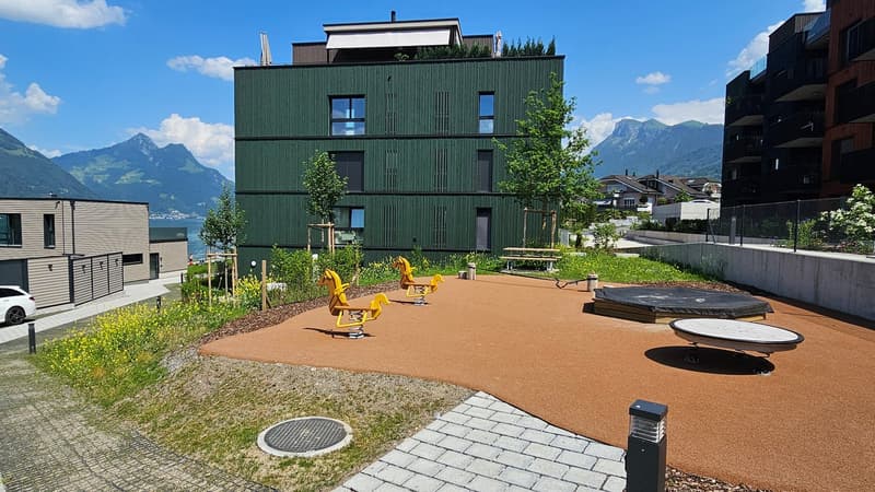 Modern 5.5-room apartment with direct lake view in Beckenried (8)