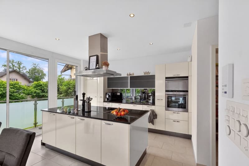 Newly valued apartment with open living concept, sunny terrace and direct garden access in a quiet location (3)