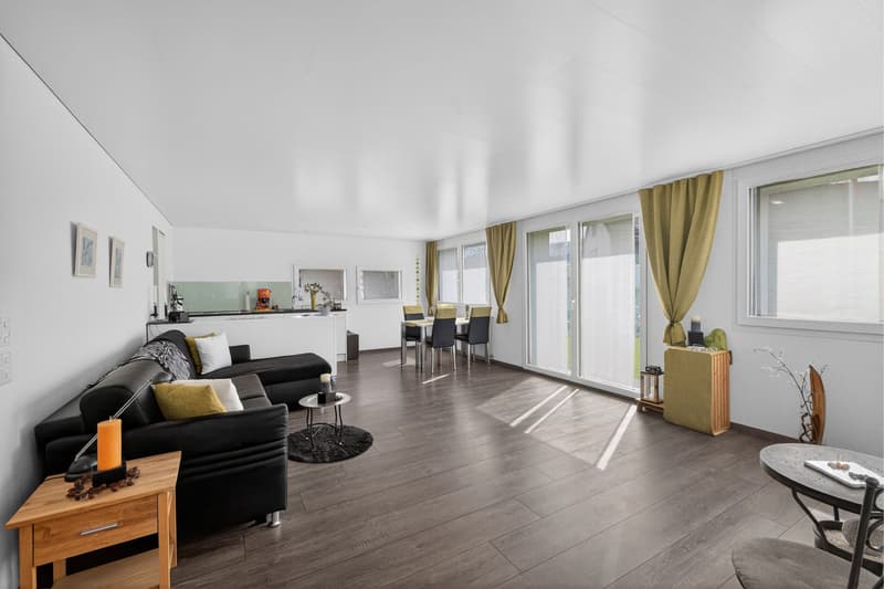 A home with heart and perspective: flexible use, development potential, and large garden (9)