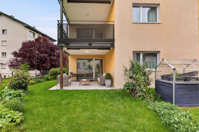 Appartamento nuovo di alta qualità con giardino privato in posizione centrale (5)