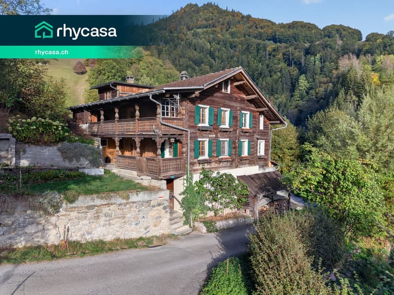 Charmantes Strickbau-Einfamilienhaus mit Wintergarten im Prättigau (1)