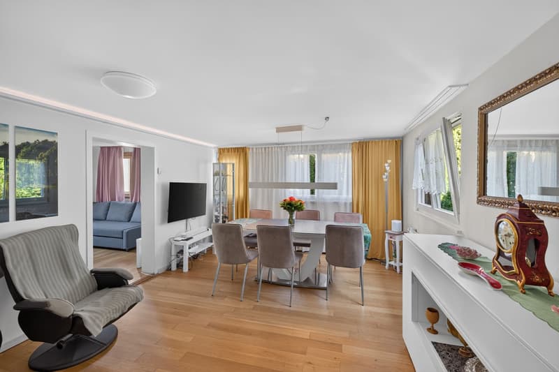 Einfamilienhaus mit Einliegerwohnung und Blick ins Grüne (4)