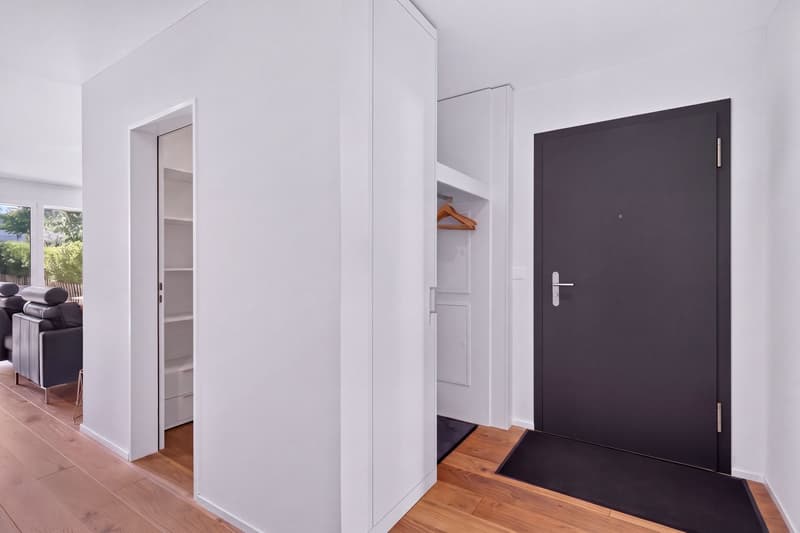 Moderne Erdgeschosswohnung mit privatem Gartenanteil an ruhiger Lage (7)