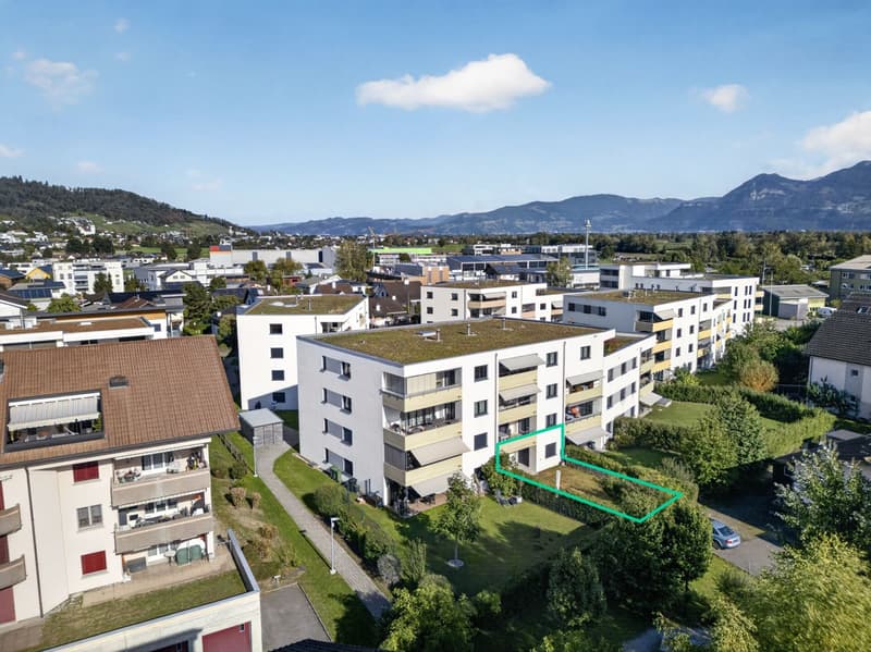 Moderne Erdgeschosswohnung mit privatem Gartenanteil an ruhiger Lage (8)
