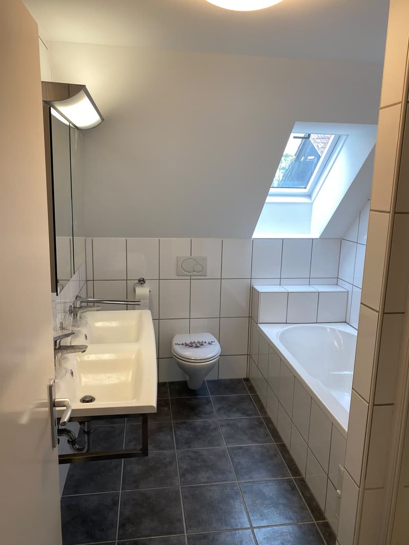 Charmante 3.5-Zimmer-Wohnung in historischem Gebäude in Salmsach (6)