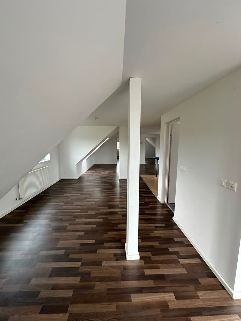 Charmante 3.5-Zimmer-Wohnung in historischem Gebäude in Salmsach (1)
