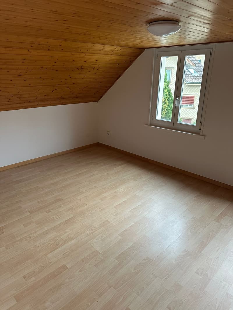 Charmante 5.5-Zimmer-Maisonettewohnung in Herisau – sofort verfügbar (16)