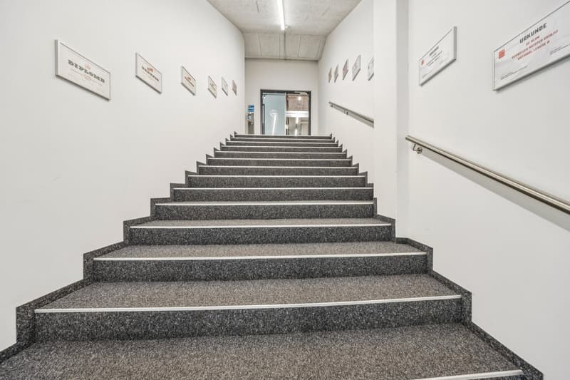 Arbeiten, wo der SC Bern zu Hause ist! (3)