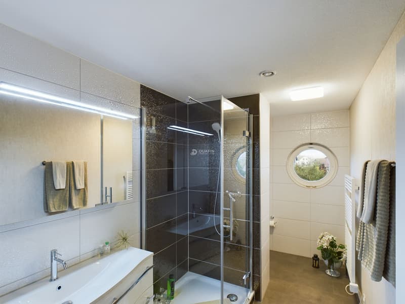 8.5-Zi.-Villa mit Pool & Einliegerwohnung in Oberentfelden (9)