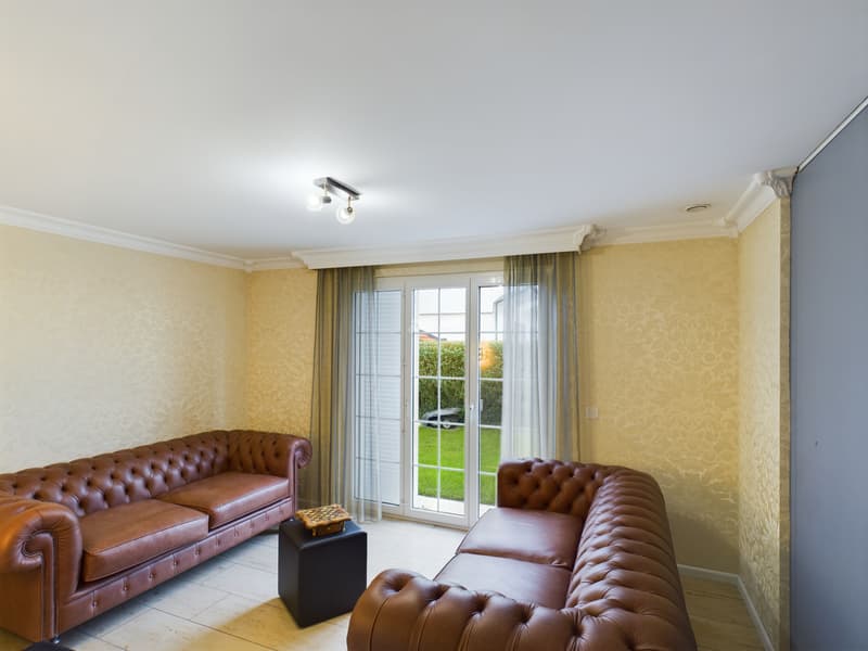 8.5-Zi.-Villa mit Pool & Einliegerwohnung in Oberentfelden (6)