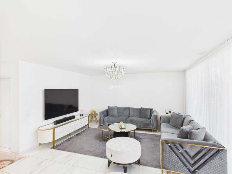 Moderne 4.5-Zi.-Wohnung mit Balkon & 2 TG in Ottenbach kaufen (11)