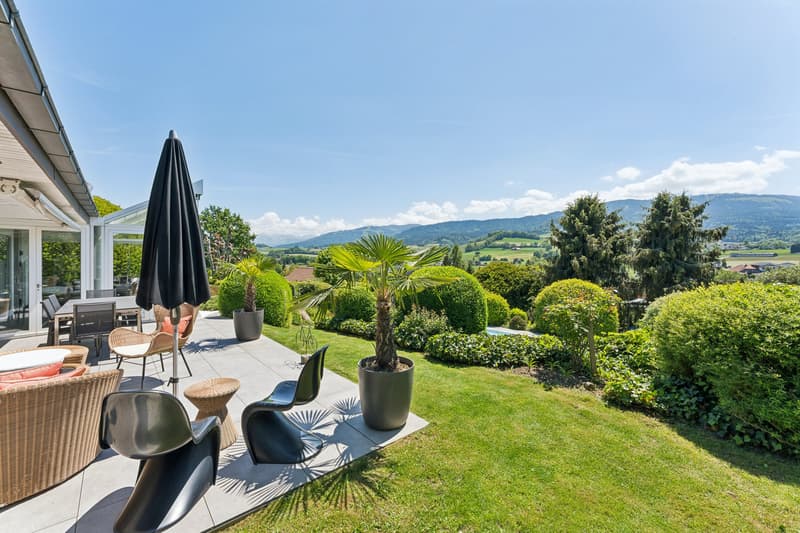 EXCLUSIVE - An architect's property with timeless charm (4)