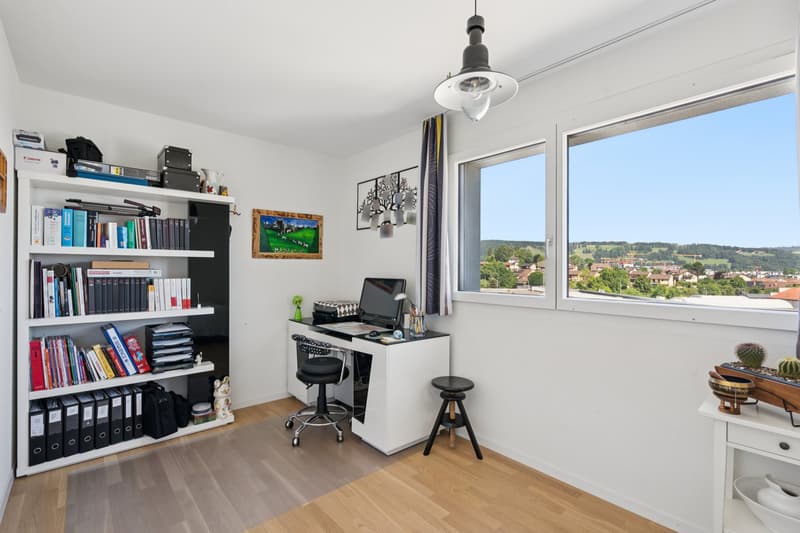Apartment 3.5 rooms with balcony and view of the Moléson (6)