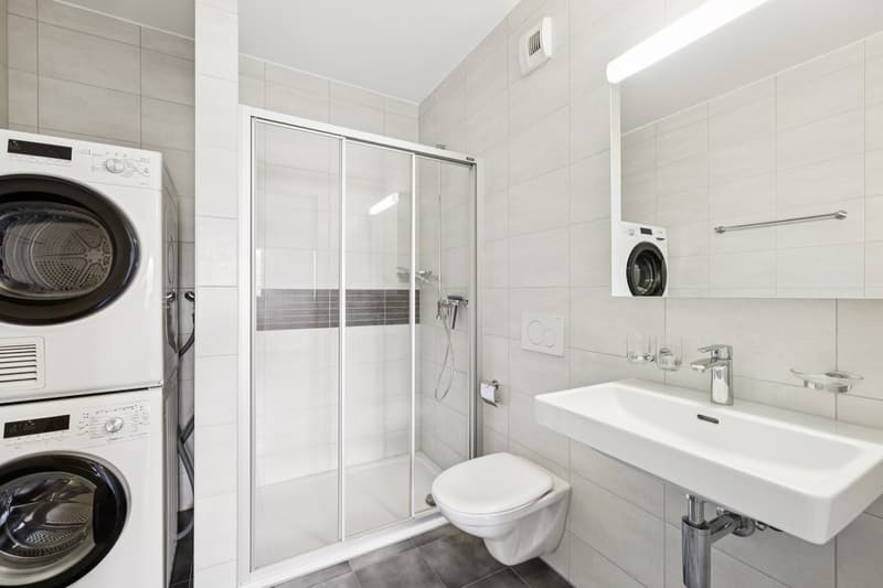 EXCLUSIVITÉ ! Bel appartement de 2.5 pièces avec balcon de 14 m2 (6)