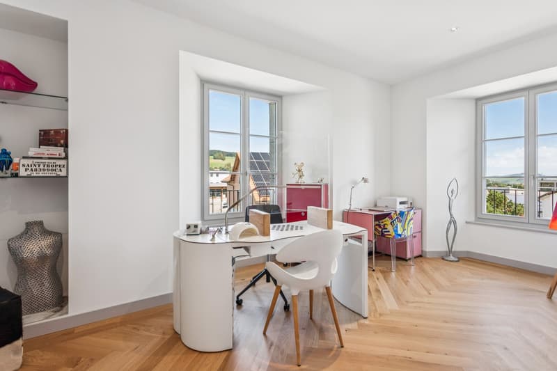 Grande chambre à coucher / Bureau