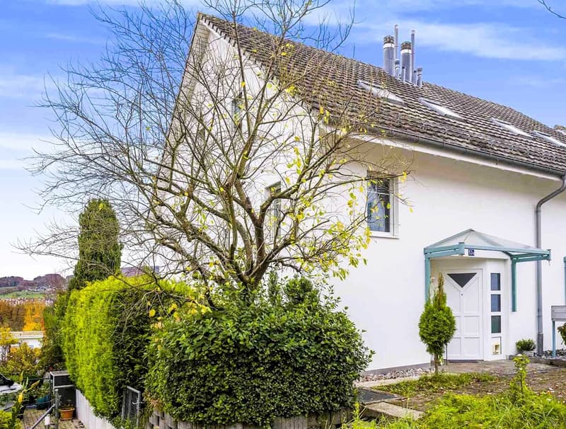 Haus Aussenansicht Eingang