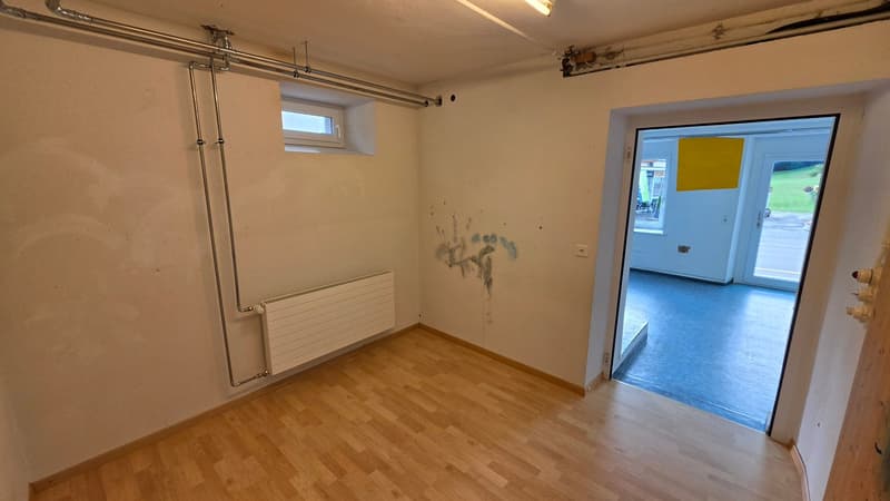 Gewerberaum/Ladenfläche/Abstellraum/Hobbyraum zu Vermieten (3)