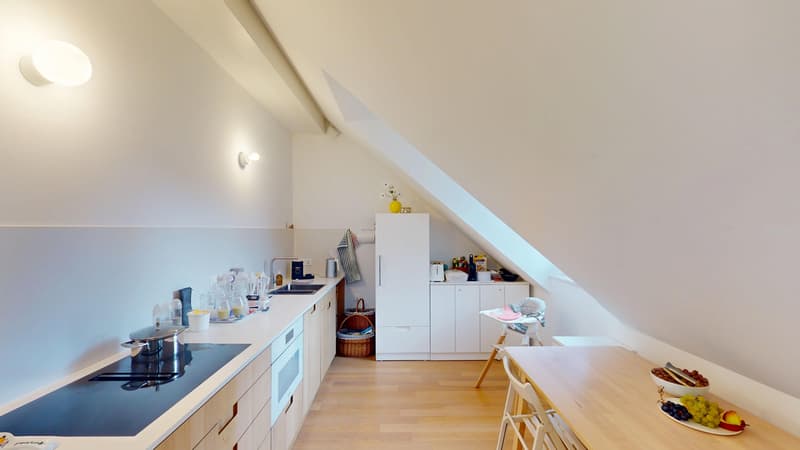 Bright 2.5-room apartment with gallery in Rafz (2)