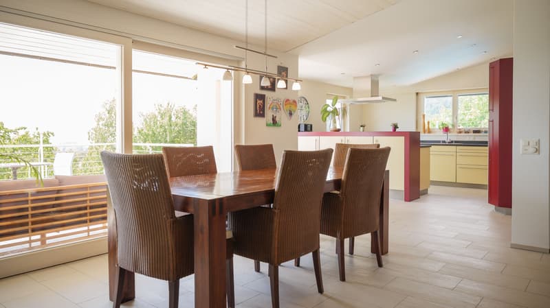 7.5-room villa with unobstructable Alpine view and building land plot (7)