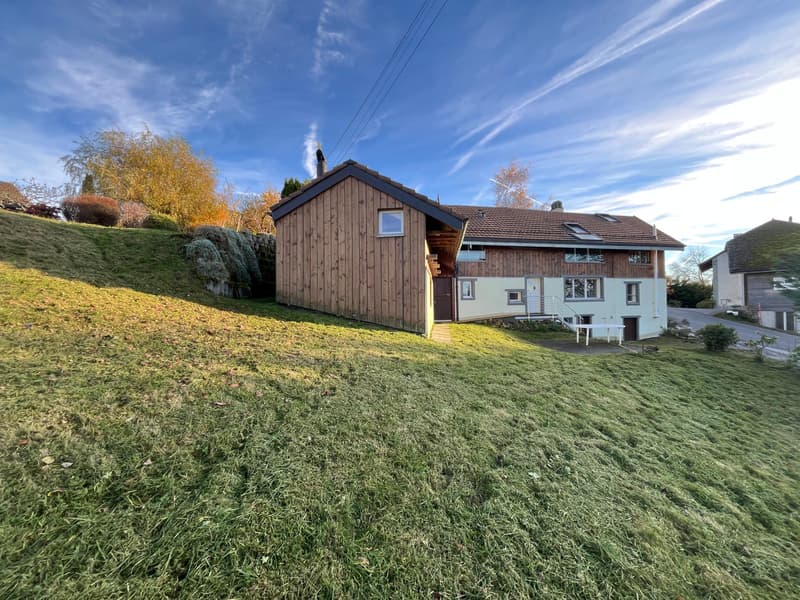 Verlockendes Haus mit 5.5 Zimmern in Villars-Tiercelin (2)