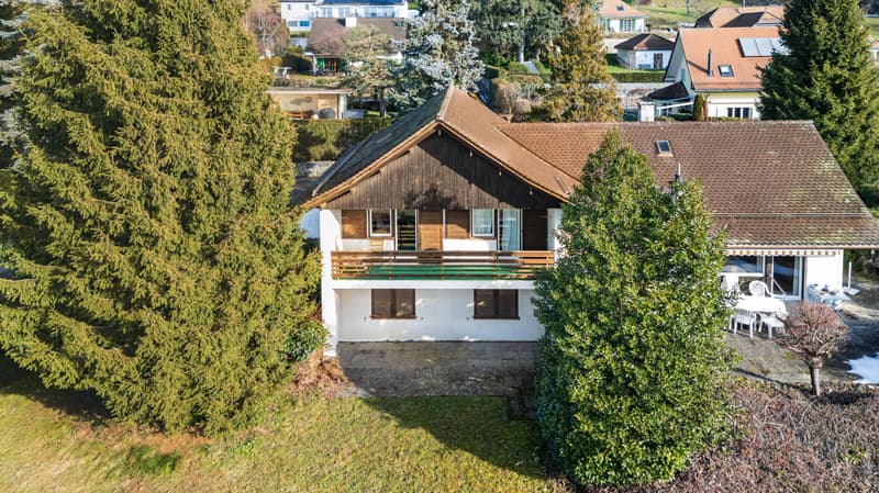 House with 5.5 rooms and building land in Saint-Légier (1)