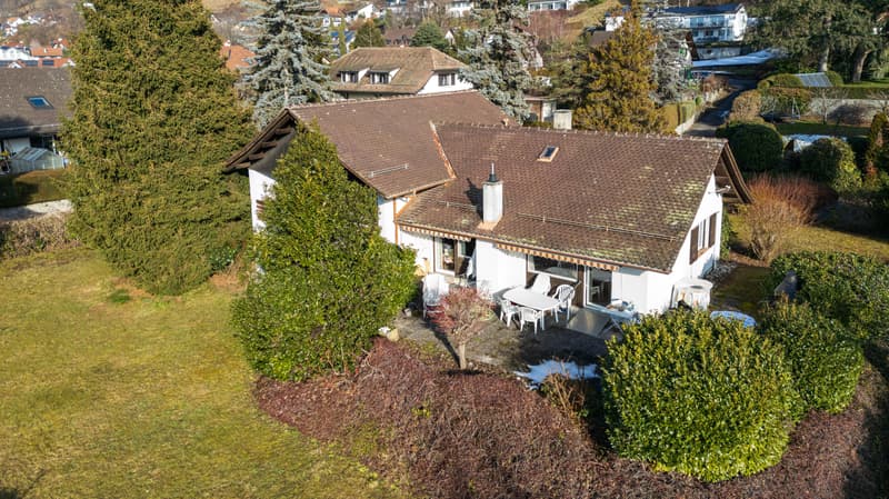 House with 5.5 rooms and building land in Saint-Légier (3)