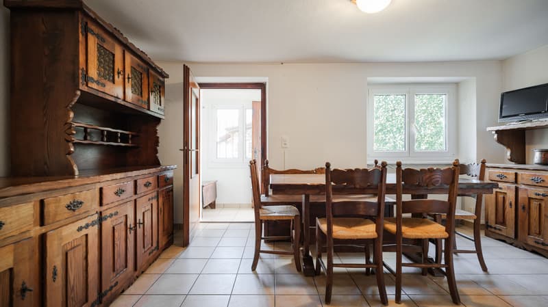 Cozy 4.5-room house in Bigorio (2)