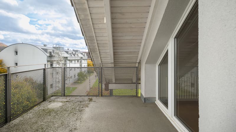 Elegant 3.5-room apartment in Reinach (8)