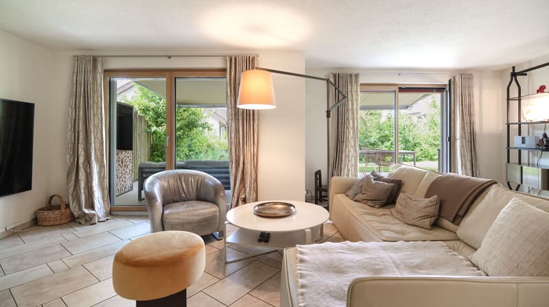 Spacious 6.5-room house with pool in Remetschwil (5)