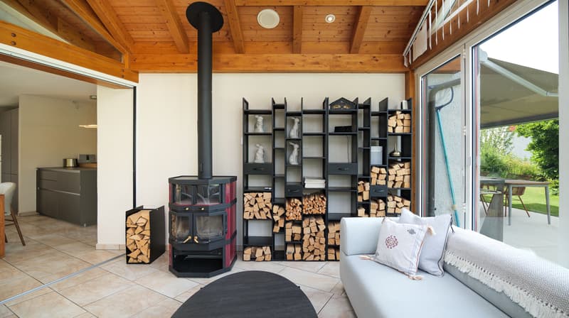 Spacious 6.5-room house with pool in Remetschwil (4)