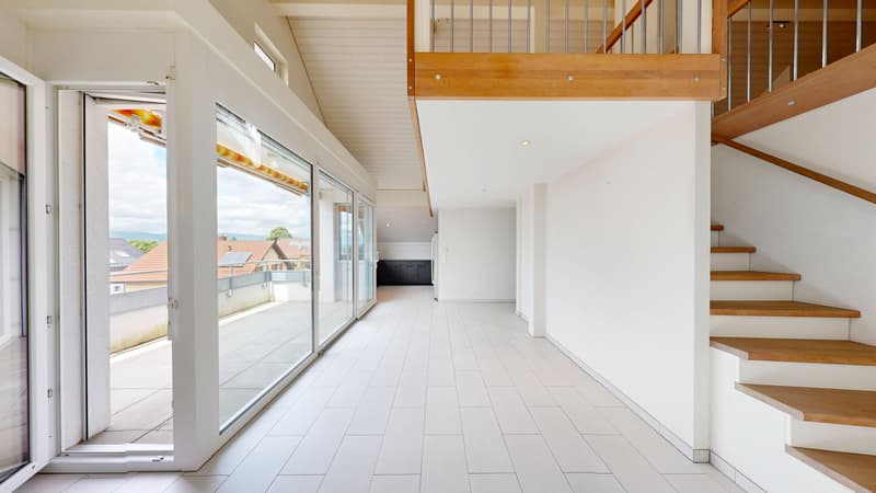Prächtige 5-Zimmer-Dachwohnung in Goumoens-la-Ville (1)