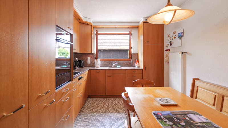 Maison de 5 pièces charmante à un emplacement idéal avec potentiel de construction à Büsserach (4)