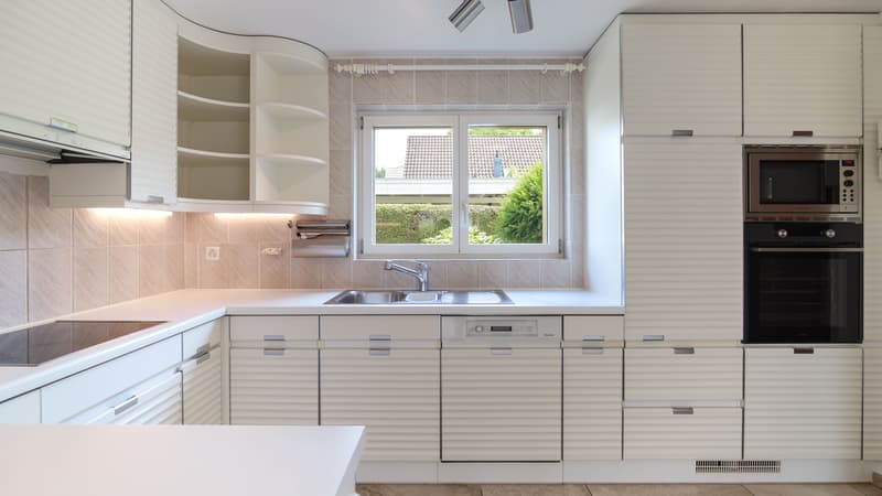 Charming 6.5-room house with a dreamy garden in Feldbrunnen (6)