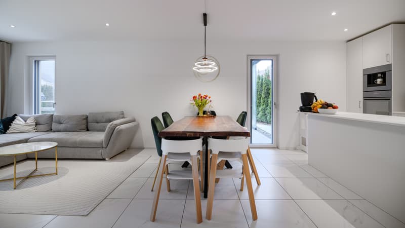 Wunderbare 4.5-Zimmer-Gartenwohnung in Stetten (4)
