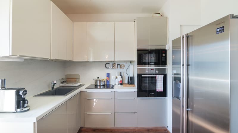 Fantastische 4.5-Zimmer-Wohnung mit Aussicht in Muralto (4)