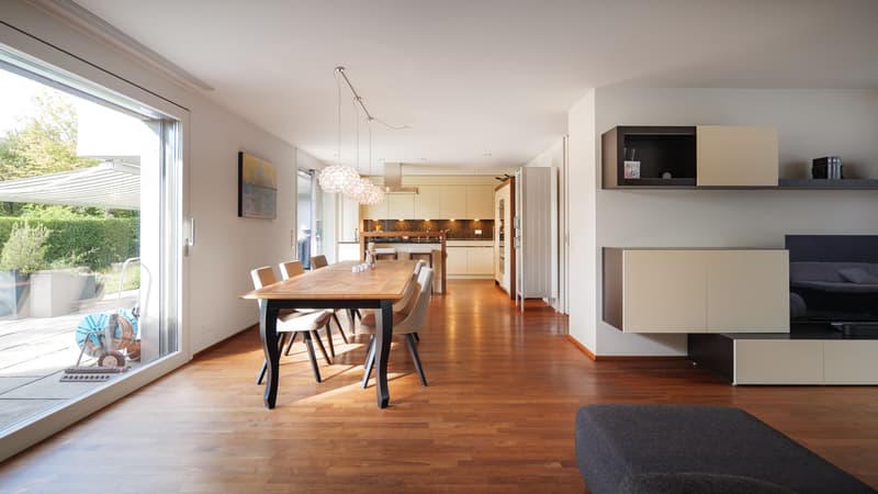 Modernes 5.5-Zimmer-Eckhaus mit 193 m² Wohnfläche, Garten und viel ... (5)