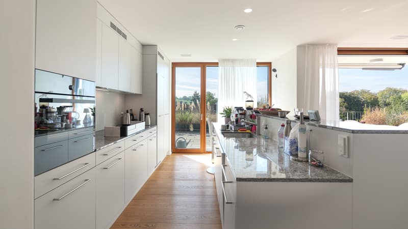 Grosszügige 4.5-Zimmer-Terrassenwohnung in Gebenstorf (3)