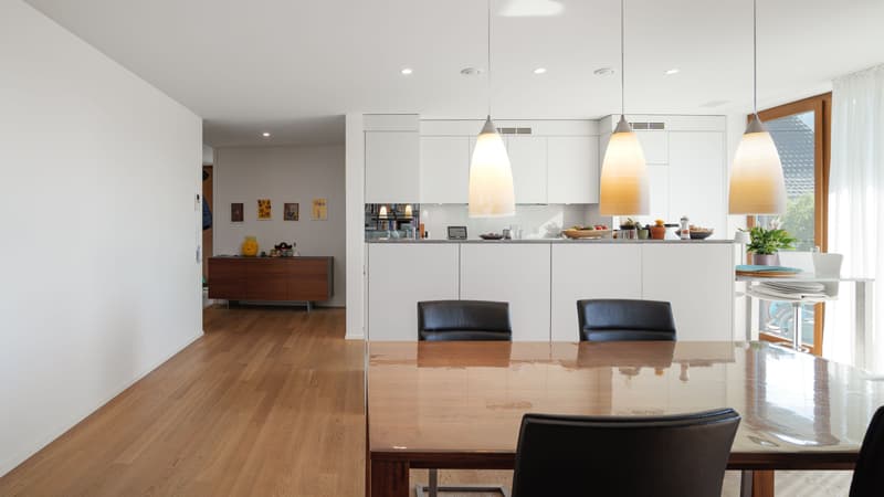 Grosszügige 4.5-Zimmer-Terrassenwohnung in Gebenstorf (4)