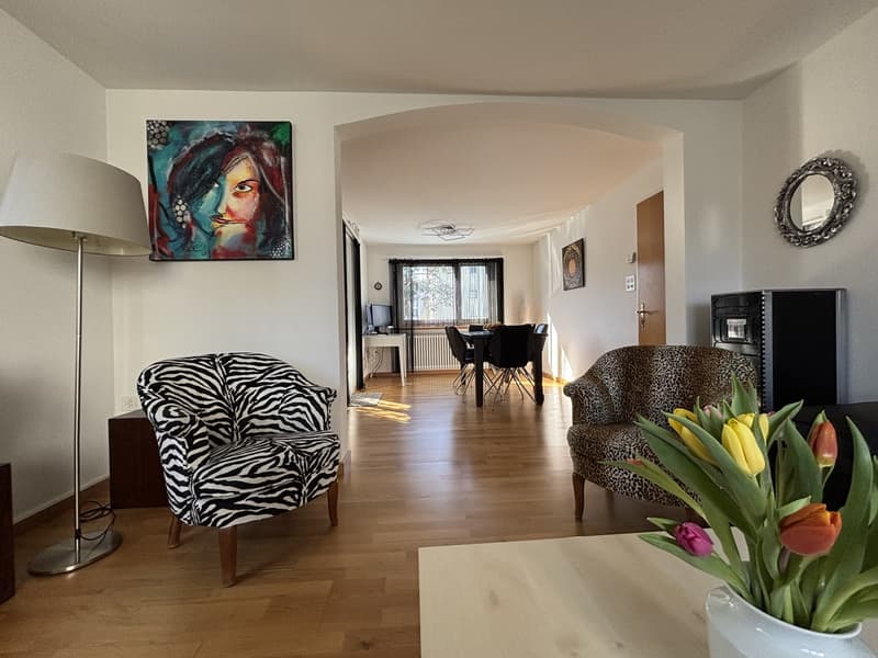 Cozy Home in Central Top Location (2)