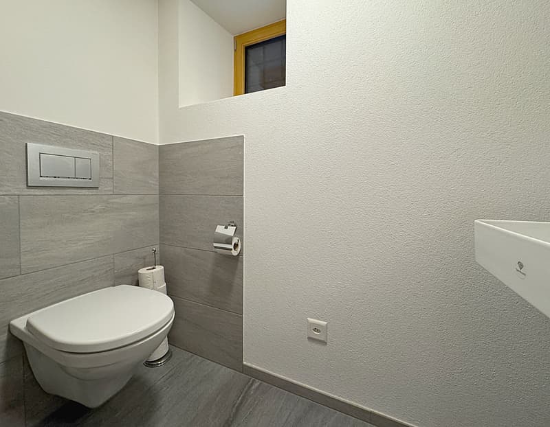Historic 5.5-room house in Mollis, top renovated in 2017 - for sale (10)