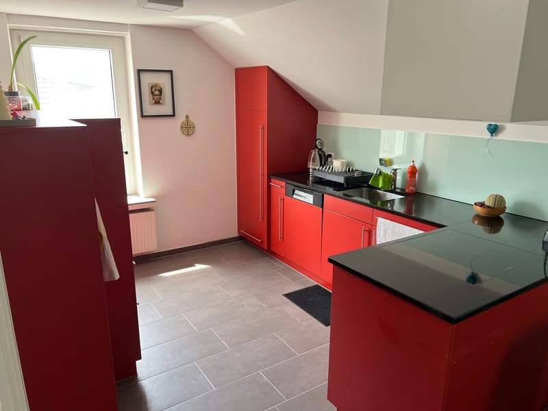 Modern, bright 3.5-room apartment in the center of Buchs (2)