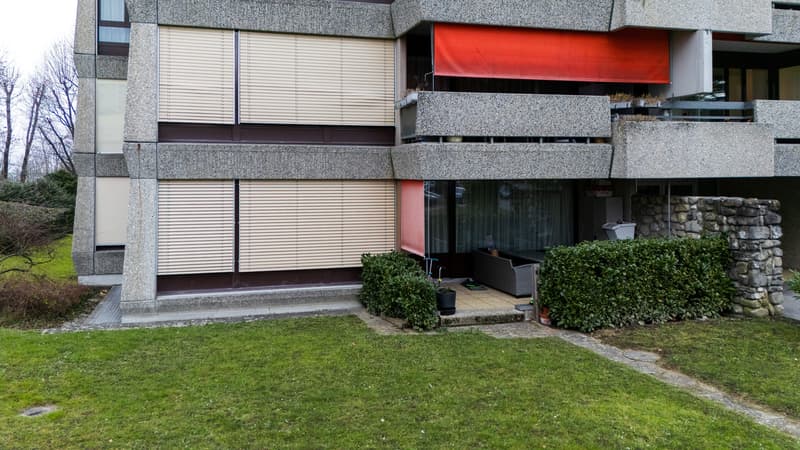 5.5-room garden apartment with terrace, centrally located in Fribourg for sale (2)