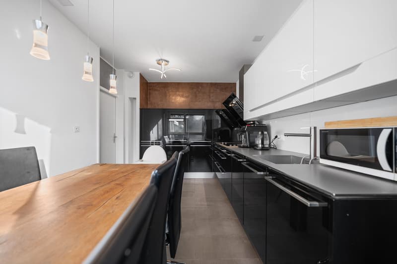 5.5-room garden apartment with terrace, centrally located in Fribourg for sale (6)