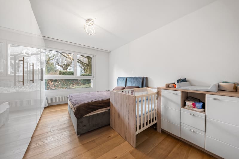 5.5-room garden apartment with terrace, centrally located in Fribourg for sale (9)
