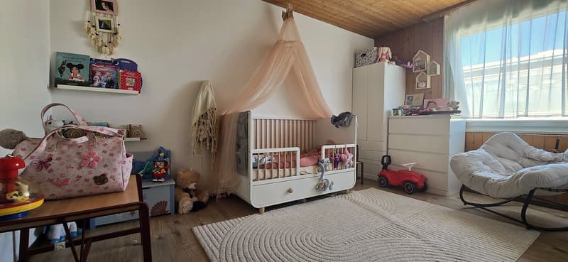 Helle 4.5-Zimmer-Wohnung mit Panoramabalkon in Bern Bümpliz - Ihr neues Zuhause mit Weitblick (10)