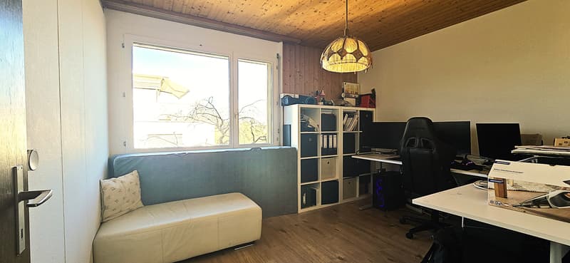 Helle 4.5-Zimmer-Wohnung mit Panoramabalkon in Bern Bümpliz - Ihr neues Zuhause mit Weitblick (11)