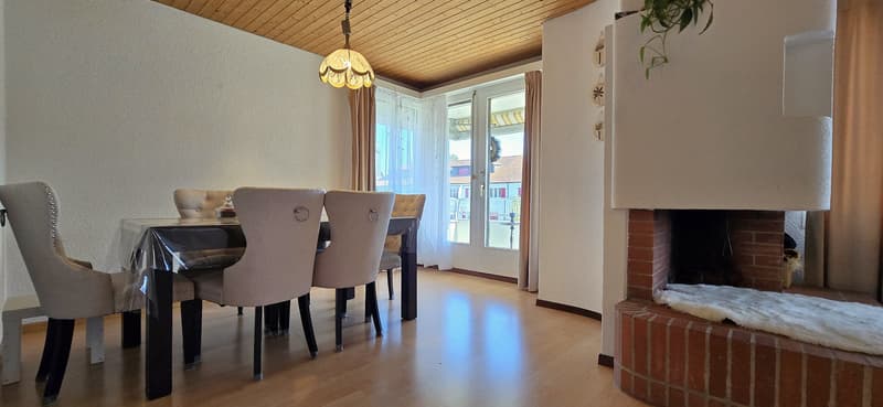 Helle 4.5-Zimmer-Wohnung mit Panoramabalkon in Bern Bümpliz - Ihr neues Zuhause mit Weitblick (5)