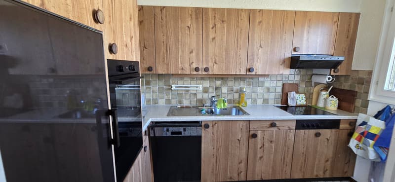 Helle 4.5-Zimmer-Wohnung mit Panoramabalkon in Bern Bümpliz - Ihr neues Zuhause mit Weitblick (6)