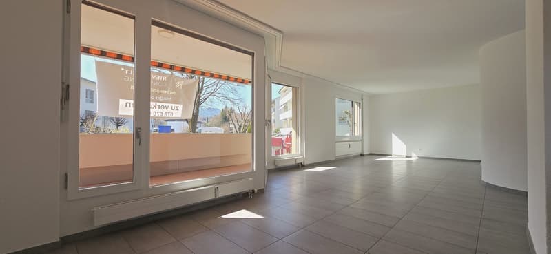 Frisch renovierte 4.5 Zi.-Wohnung direkt neben Kindergarten- & Grundschule (1)