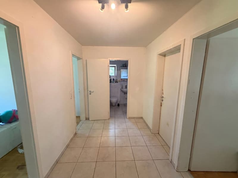 Gemütliche 3.5 -Zimmer-Wohnung mit Balkon in Reinach BL (6)